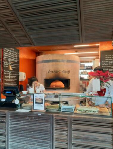 Make Pizza the real way - La Pizza - il tricolore