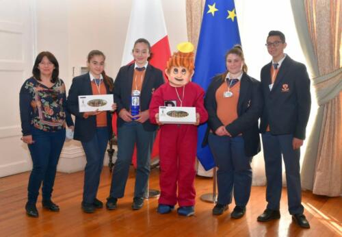 60092965 399980997509699 855518405455773696 n